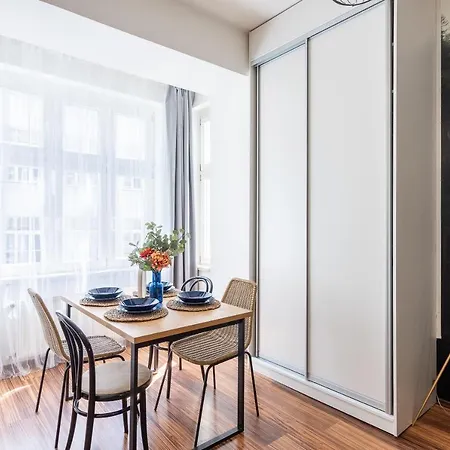 10 Min City Centre 5 People Apartment, Free Coffee Apartman *