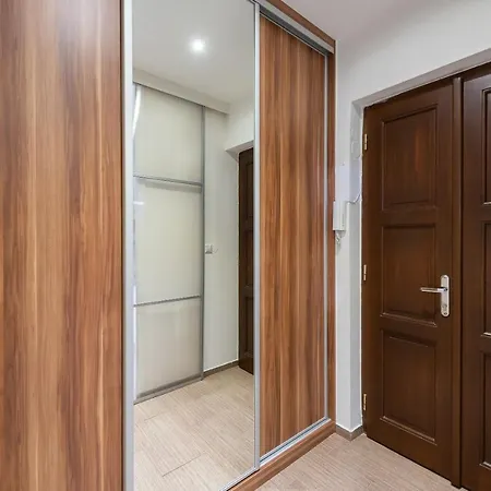 10 Min City Centre 5 People Apartment, Free Coffee Appartamento Praga